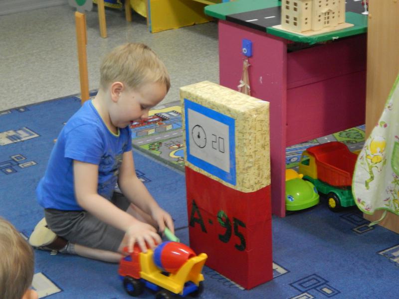 сюжетно-ролевая игра "Заправка"