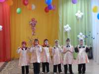 Весёлые частушки от наших "хохотушек"
